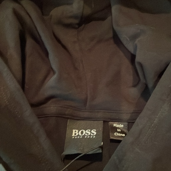 NWT black Hugo Boss pullover hoodie tee size large - Picture 3 of 3